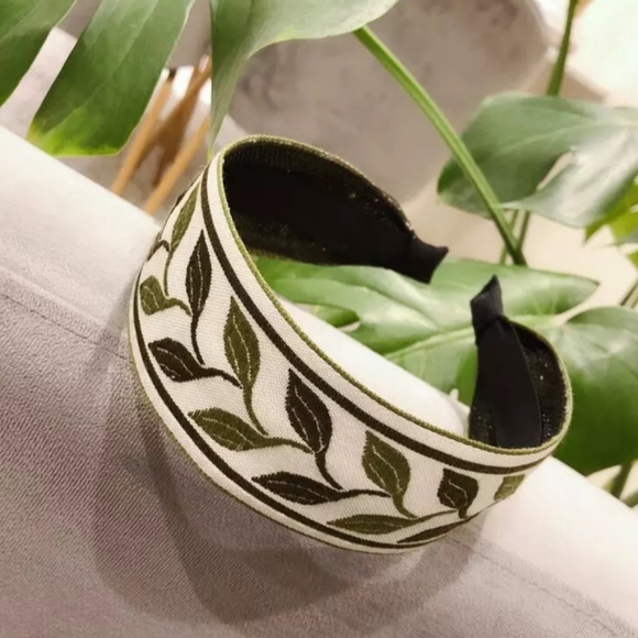 Embroidered headband pick from 4 styles 🍒 - Picture 2 of 5